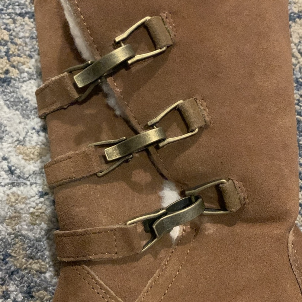 Brand new without box Womens Bearpaw boots - Picture 3 of 7